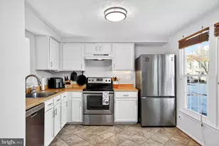 15400 Neman Dr, Bowie, MD 20716 - Photo 2