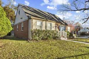 916 Highview Dr, Capitol Heights, MD 20743 - Photo 2