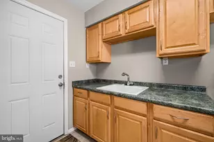 6102 Gallery St, Bowie, MD 20720 - Photo 14