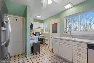 8801 Christina Ln, Clinton, MD 20735 - Photo 14