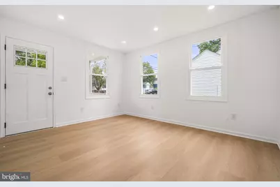 404 70th Place, Capitol Heights, MD 20743 - Photo 6