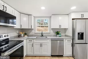 8714 Jeremy Ct, Clinton, MD 20735 - Photo 10