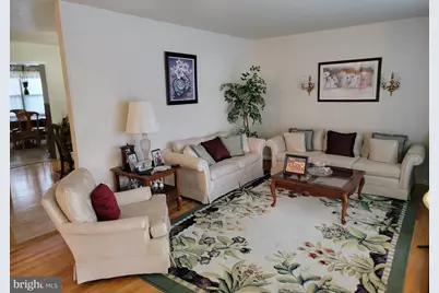 7303 Hastings Drive, Capitol Heights, MD 20743 - Photo 4