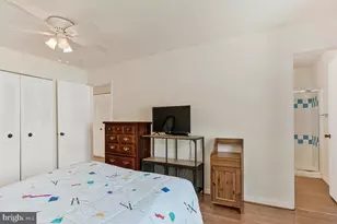 8115 Bird Ln, Greenbelt, MD 20770 - Photo 14