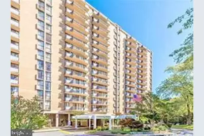 6100 Westchester Park Drive #TR11, College Park, MD 20740 - Photo 1