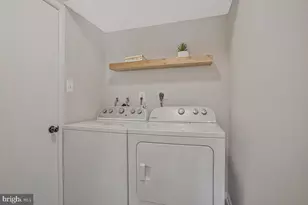 15903 Peach Walker Dr, Bowie, MD 20716 - Photo 14