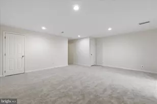 7117 Kurth Ln, Lanham, MD 20706 - Photo 24