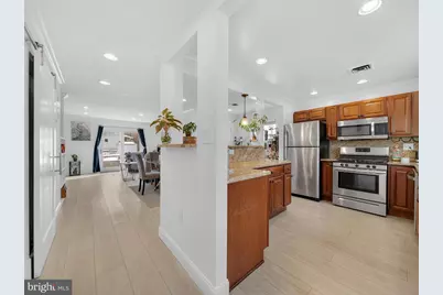 609 Cedarleaf Avenue, Capitol Heights, MD 20743 - Photo 2