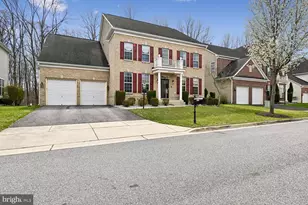 15311 Sir Edwards Dr, Upper Marlboro, MD 20772 - Photo 2