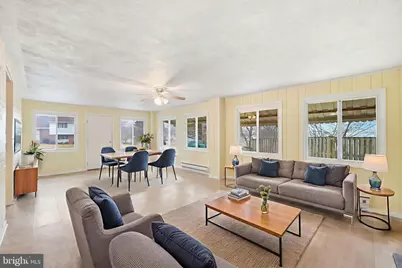 7301 Sheffield Drive, Temple Hills, MD 20748 - Photo 18