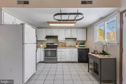 15700 Perkins Lane, Bowie, MD 20716 - Photo 4