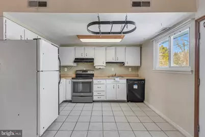 15700 Perkins Lane, Bowie, MD 20716 - Photo 10