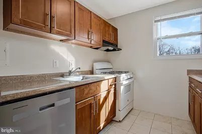 3823 Hamilton Street #B-204, Hyattsville, MD 20781 - Photo 4