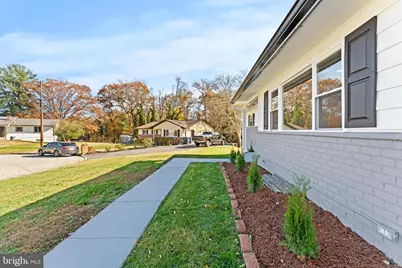 5109 Tyburn Ct, Temple Hills, MD 20748 - Photo 2