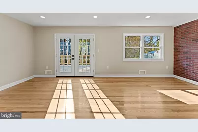 5109 Tyburn Ct, Temple Hills, MD 20748 - Photo 4