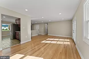 5109 Tyburn Ct, Temple Hills, MD 20748 - Photo 10