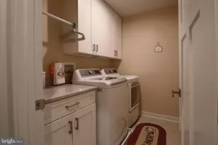 2412 Avondale Overlook Dr, Hyattsville, MD 20782 - Photo 18