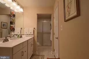 2412 Avondale Overlook Dr, Hyattsville, MD 20782 - Photo 14