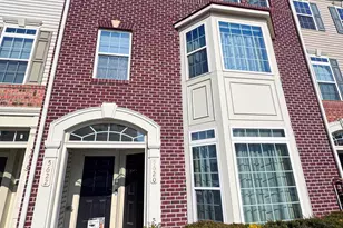 5620 Virginia Ln, Oxon Hill, MD 20745 - Photo 2