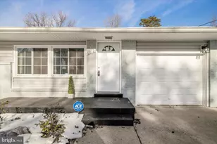 6012 Griffith Dr, Suitland, MD 20746 - Photo 2