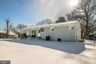 6012 Griffith Dr, Suitland, MD 20746 - Photo 44