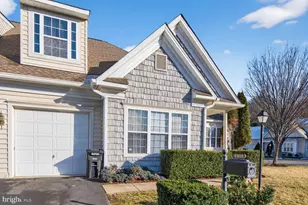 2001 Upshire Ct, Bowie, MD 20721 - Photo 2