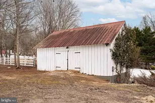 8100 Croom Rd, Upper Marlboro, MD 20772 - Photo 56