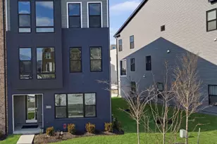 217 Smt Pt Blvd, Bowie, MD 20716 - Photo 2