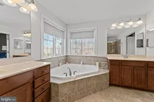 321 Radiant Ct, Upper Marlboro, MD 20774 - Photo 48