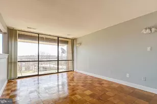 7957 Riggs Rd, Hyattsville, MD 20783 - Photo 2