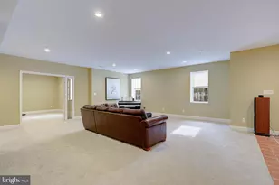 8105 Red Farm Ln, Bowie, MD 20715 - Photo 2