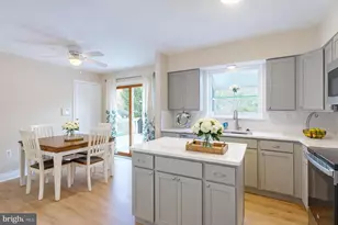 11707 Balsamwood Terrace, Laurel, MD 20708 - Photo 10