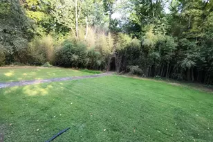 12411 Thompson Rd, Bowie, MD 20720 - Photo 10