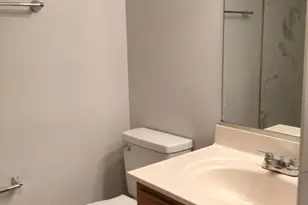 9708 Lake Pointe Ct, Largo, MD 20774 - Photo 12