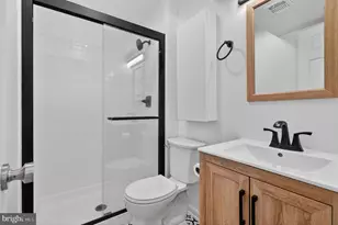 9510 48th Pl, College Park, MD 20740 - Photo 12