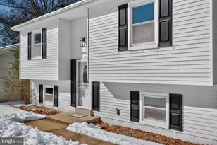 9510 48th Pl, College Park, MD 20740 - Photo 2