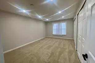 6018 Westchester Park Dr, College Park, MD 20740 - Photo 10