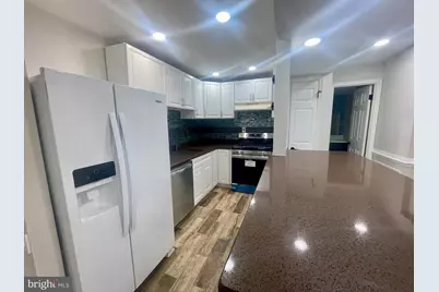 6018 Westchester Park Drive #T1, College Park, MD 20740 - Photo 4