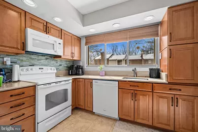 7105 Ora Glen Court, Greenbelt, MD 20770 - Photo 4