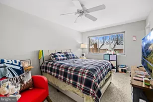 7105 Ora Glen Ct, Greenbelt, MD 20770 - Photo 8