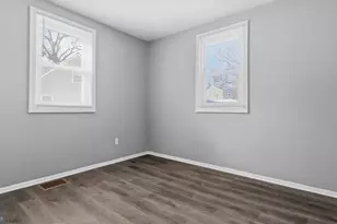 5900 Eastpine Dr, Riverdale, MD 20737 - Photo 16