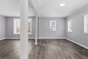 5900 Eastpine Dr, Riverdale, MD 20737 - Photo 8