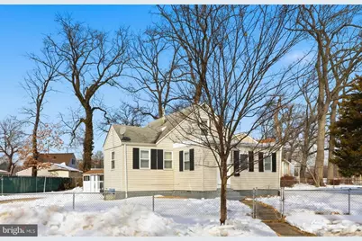 5900 Eastpine Drive, Riverdale, MD 20737 - Photo 4