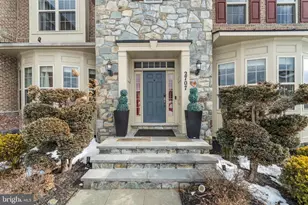 2707 Margary Timbers Ct, Bowie, MD 20721 - Photo 4