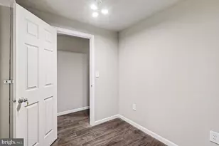 8918 Hillside Ct, Landover, MD 20785 - Photo 22