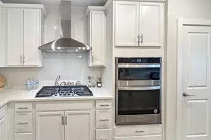 102 Saint Ives, National Harbor, MD 20745 - Photo 10