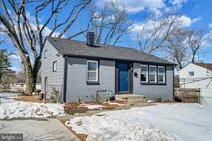 504 Sandy Pl, Oxon Hill, MD 20745 - Photo 2