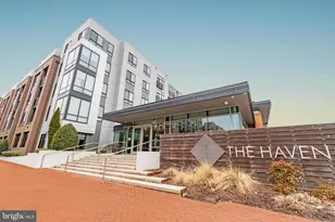 145 Riverhaven Dr, Oxon Hill, MD 20745 - Photo 1