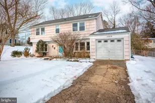 12804 Keswick Ln, Bowie, MD 20715 - Photo 2