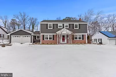 8908 Eastbourne Lane, Laurel, MD 20708 - Photo 2